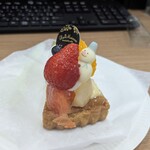 ラ・メゾン アンソレイユターブル 中日ビル店 - 