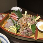 完全個室 海鮮と産地鶏の炭火焼 うお鶏 - 