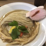 めん処 きよ洲 - 2種のチャーシューも旨い！パプリカが甘い！