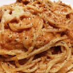 イタリアンバル AMIGO - 牡蛎と玉葱のトマトソースパスタ