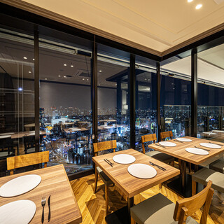 SKY DINING UOMAN(アパホテル&リゾート 大阪なんば駅前タワー)_1
