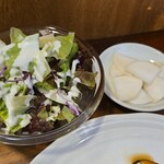 キッチン ブルー グローブ - サラダ、お新香のアップ