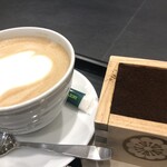 MATCHA CAFE HACHI - ティラミスのドリンクセット（カフェラテ）1,738円