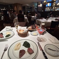 ウルフギャング・ステーキハウス 丸の内店 - 