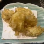ひろ茂 - カマンベールの天ぷら　あっつあつ！