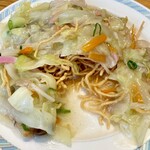 山形屋食堂 - 焼きそばの麺はパリパリ