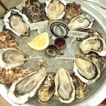 フィッシャーマンズマーケットオイスターバー - 「ハッピーアワーセット」の生牡蠣（２人前）