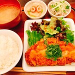 パルファン - とんかつのおろしがけ