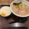 節系とんこつらぁ麺　おもと