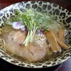 ひょう柄どんぶりの塩ラーメン屋さん一軒目 - 