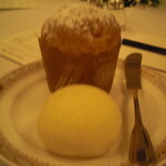 横浜ロイヤルパークホテル - パンとパネットーネ