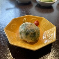 大傳梅梅 - ニラ饅頭