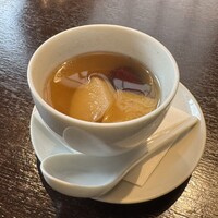 大傳梅梅 - りんごと棗の蒸しスープ
