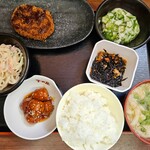 大衆食堂 半田屋 - 
