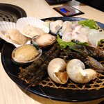 蟹仙 海鮮直銷蒸氣石碢 - 海鮮盛り合わせ