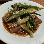 呑小路 やま岸 - 和牛と九条ねぎ