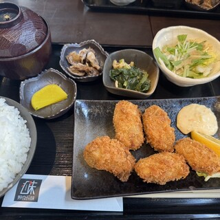 【しょん】ことりのお食事処 しょん】ことりのお食事処 Official] Yakitori, Kamameshi, Wine Tori