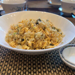 ホテルオークラ 中国料理「桃花林」 - サーモンチャーハンを‥高菜チャーハンに変更をしてもらいましたぁ〜絶品です‥♡