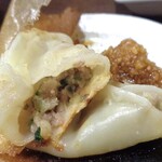 麺匠 マジデ - 羽根つき餃子