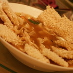 王朝 - 「王朝の味覚」（ディナー１１,８１８円・サービス料別途）の五目のおこげ。２０１４年５月