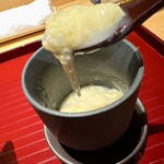 278232825 - モッツァレラチーズ入り､
                        蕪のすり流しがかかり
                        柚を散らして...♪*ﾟ