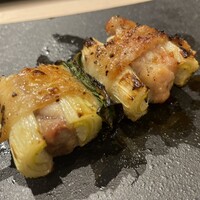 焼鳥 鳥美庵 新宿本店 - ねぎまのネギ多過ぎて