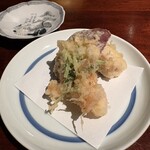 蕎麦懐石 無庵 - 天ぷら、手前が芝海老、奥が薩摩芋、蓮根