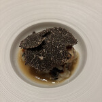 パトゥ - トリュフの下にはいろいろなフランスのきのこ各種と白子が隠れていて食べていてめちゃくちゃ楽しいリゾットです。