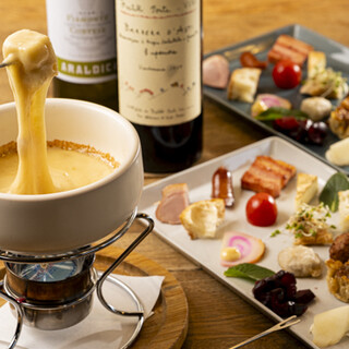 お腹を満たす料理がたっぷり♪黒毛和牛グリルのコースが人気！