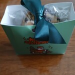 ジョーズ ソープ マルシェ コーヒー&ギフト - バイトちゃんへのクリスマスプレゼント用に、クリスマスラッピングして頂きました。