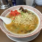 博多長浜らーめん もりや - 紅生姜、辛子高菜、ニンニクで味変