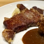 洋食 おがた - 見事な焼き色