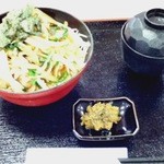 道の駅 ごか - 焼肉丼ローズポーク