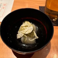 並木橋なかむら - ■お通し￥550＊２…まさかお通しでこんな上品な味が楽しめるなんて！大根の甘みと昆布の旨味が絶妙にマッチしていた。