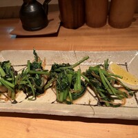 並木橋なかむら - ■平貝と空心菜バター炒め￥2,200＊１…予想外の小分けスタイルに驚き！バターの風味が豊かで、平貝の甘みが際立つ一品。