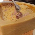 チーズの海に溺れたい - チーズ屋さんのこだわり濃厚カルボナーラ