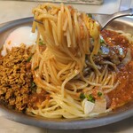 立ちスパ　アッパーカット - ミートソース（並）¥380﻿ ＋トッピングＢ（温玉・焼きチーズ・味変カレー）¥250