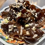 超俺流餃子楼 下北沢店 - キクラゲナムル