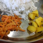 南インド料理 なんどり - 人参と馬鈴薯のポリヤル