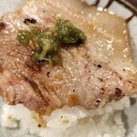 タカラヤ - 秋田の新ブランド米・サキホコレ×豚バラ→最高かよ♬♬♬｡･ﾟ･(ﾉ∀`)･ﾟ･｡♬♬♬