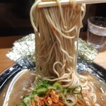 中華蕎麦 ひら井 - この細い自家製麺が本当に旨い