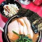 とらきち家 光 - 焼モモチャーシュー麺、半賄い飯