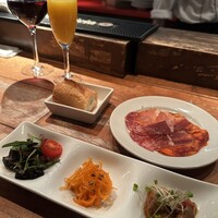 バル デ エスパーニャ ムイ 東京店 - 