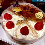 オーケー - 苺とチョコの切れてるケーキ6号