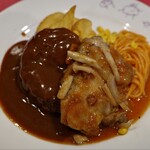 どんぐり - ハンバーグとチキンの生姜焼き