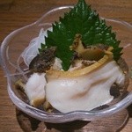 俺の魚を食ってみろ!! - (2014/6/2)湯通しした鮑をサービスでいただきました(^^♪