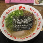 なんでんかんでん - ラーメン ６８０円