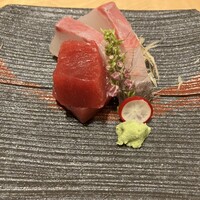 日本料理　「十二颯」 ヒルトン東京 - お造り　本鮪赤身、カンパチ