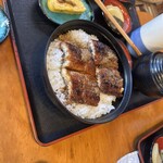 炭火焼うなぎ 東山物産 - 