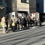 燎 - やはり、人気店‼️到着した時の様子です。